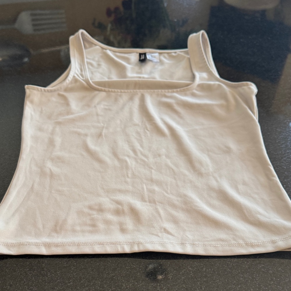 Basic Square-Neck Tank Top - Cream - Picture 3 of 7